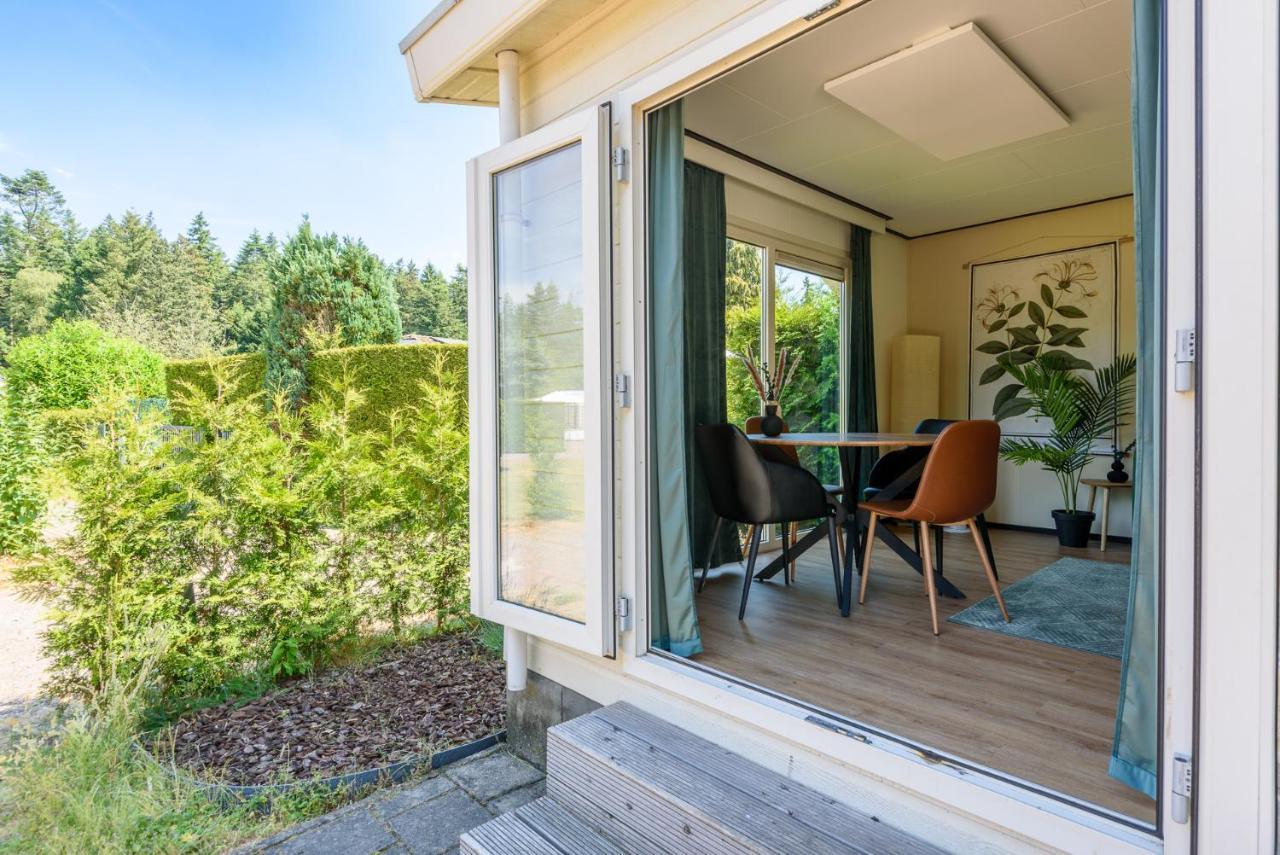 Gezellig Chalet Aan De Veluwse Bosrand Putten Kültér fotó